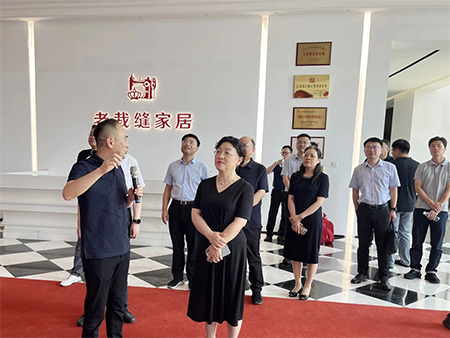 苏州相城区政协主席一行走进老裁缝家纺